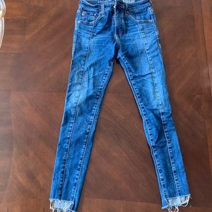 AG Farrah Skinny Ankle Jean